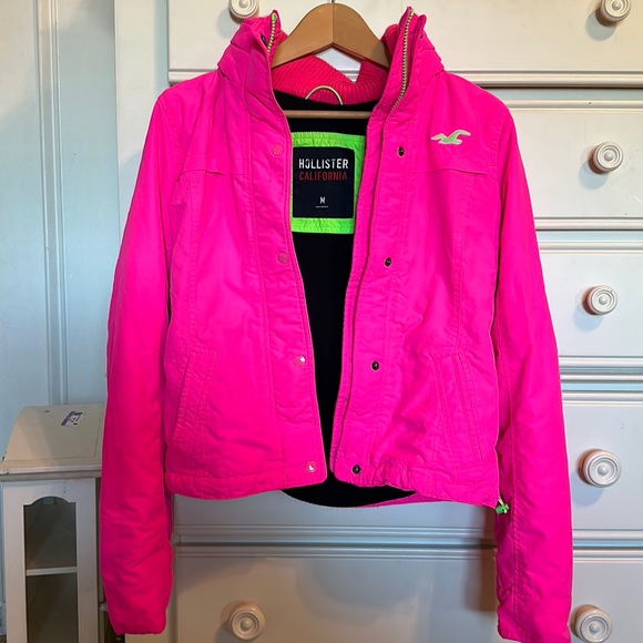 Hollister Jackets & Blazers - Hollister California medium hot pink fleece lined jacket
